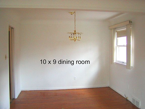 Dining room 10 x 9