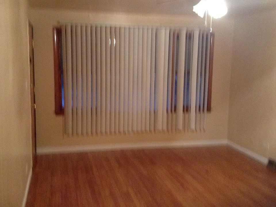 1st image of 12822 Hoyne Ave APT 1