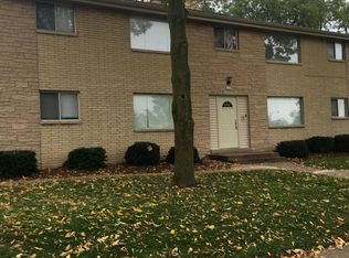 5660 N 91st St APT 3, Milwaukee, WI 53225