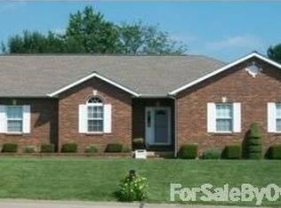 406 E Locust St, Columbia, IL 62236