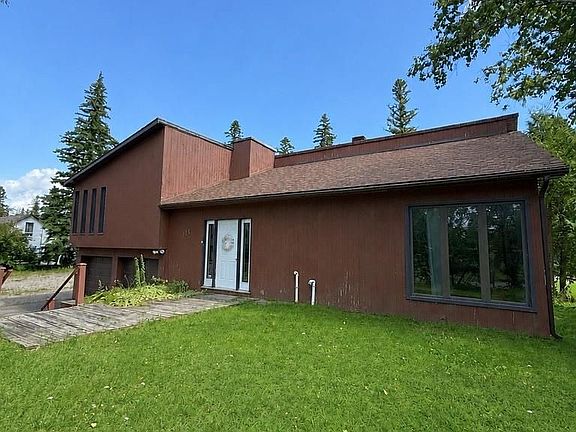 2nd image of 111 Hillcrest Rd #109