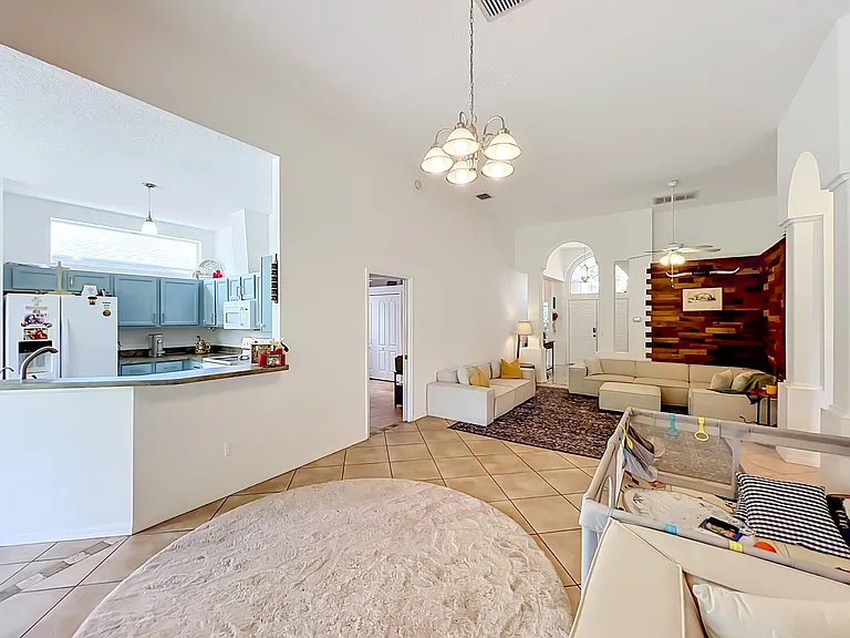 2125 Emerald Green Cir — Photo 19