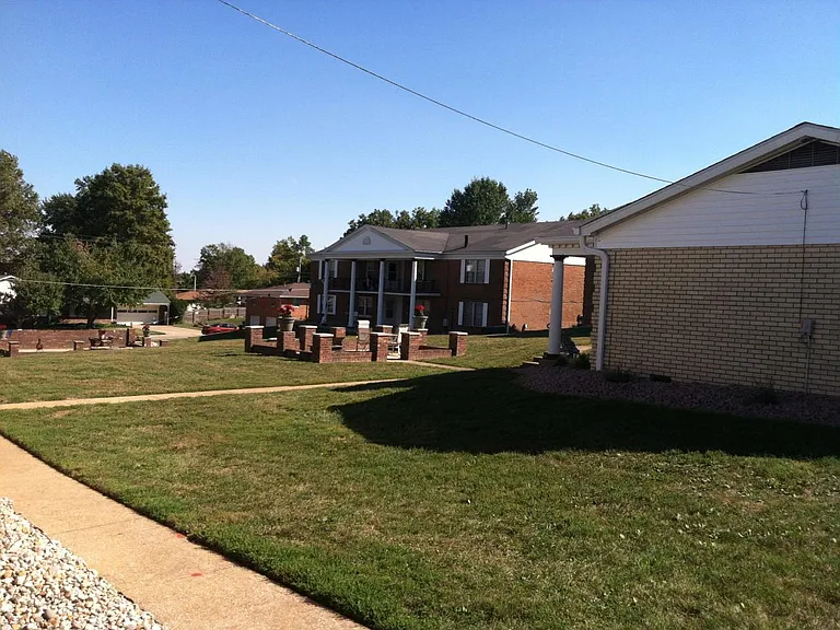 217 Anderson Ln #H — Photo 7