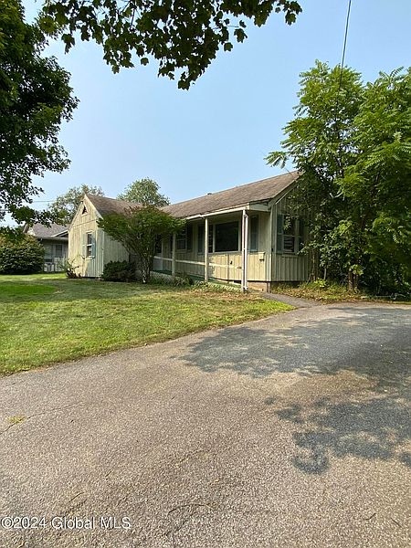 2nd image of 13 James Street