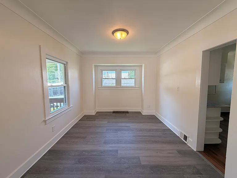 1546 Gould Rd — Photo 16