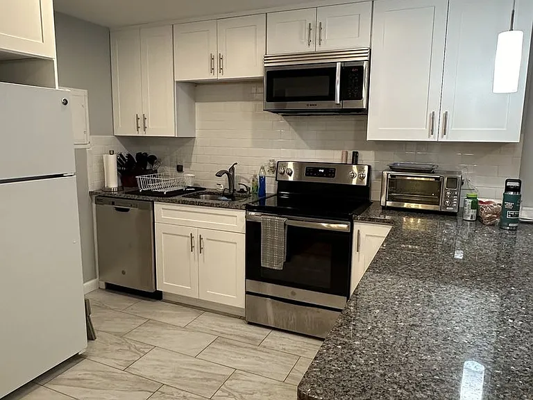 125 Tremont St #3B — Photo 1