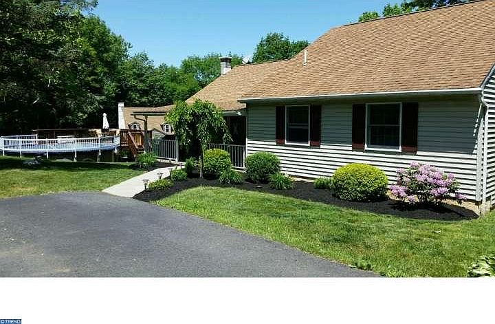 2nd image of 39 Spruce Ave