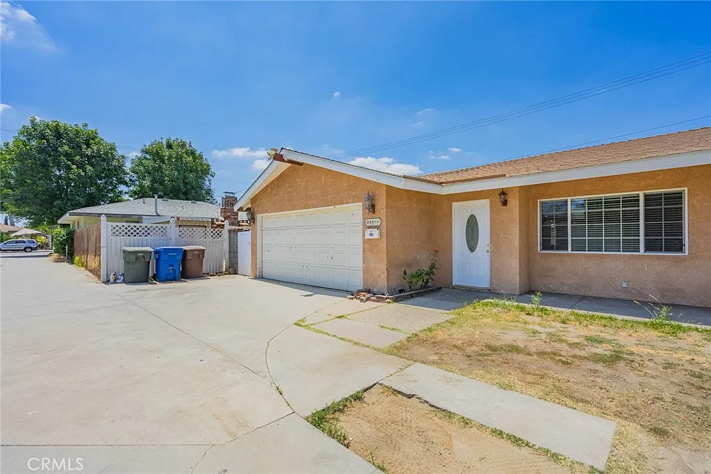 3 bed, 1440 sqft, $3,100 — Photo 3