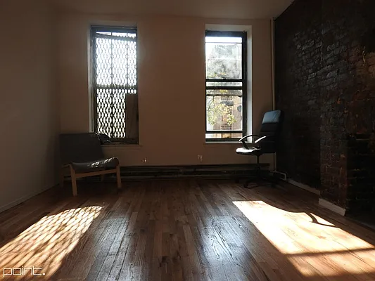 Rented by Point NYC | media 41