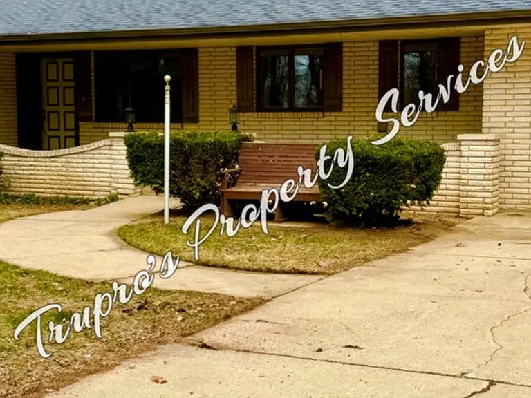 2715 E Shawnee Rd — Photo 6