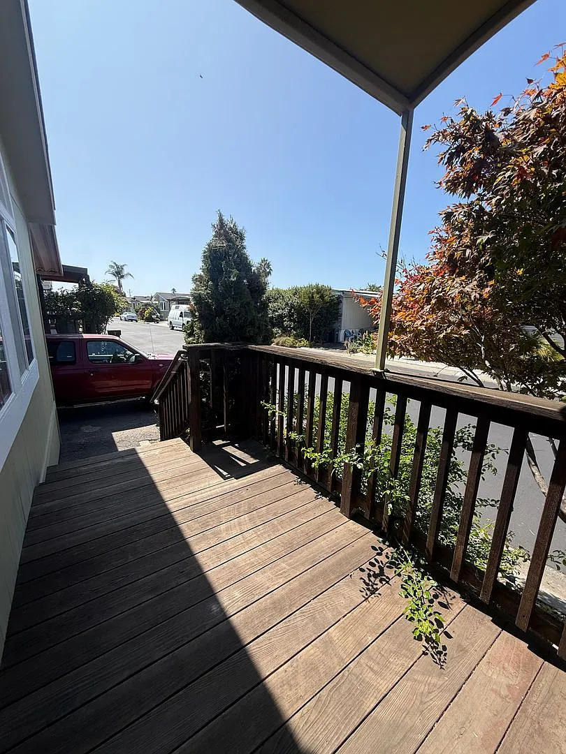 Charming 55+ Capitola Home Walk to Capitola Village! — Photo 2