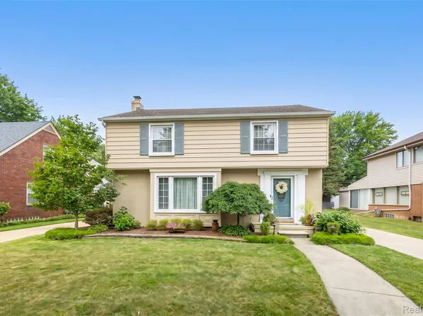 316 Mohawk St, Dearborn, MI 48124