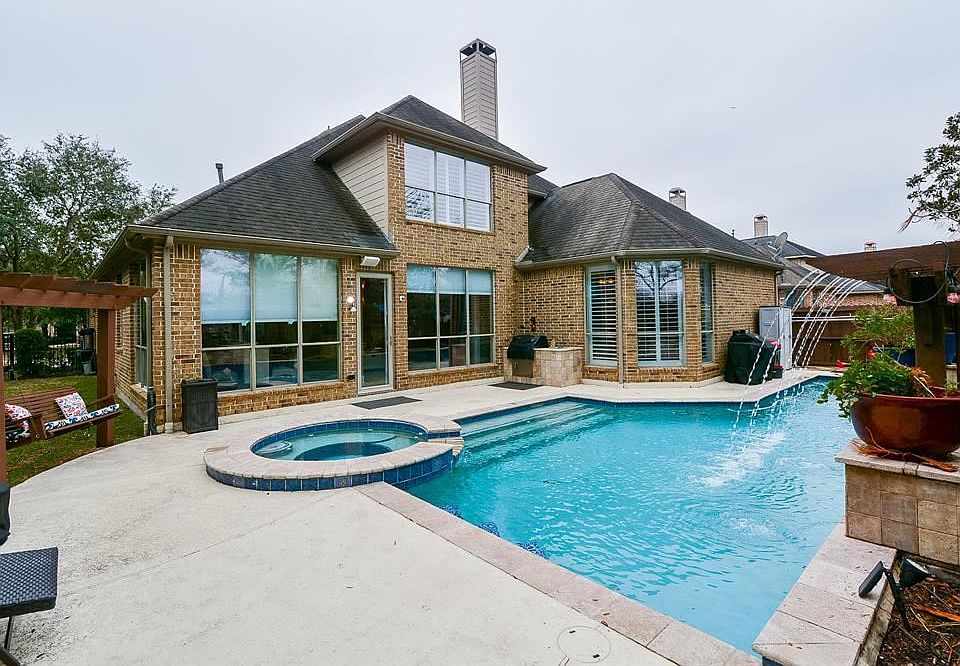 1st image of 26010 Pepper Bend Ln