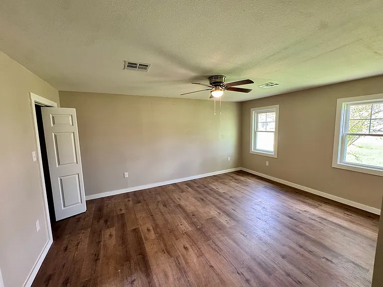 209 Lucille St #209 — Photo 7