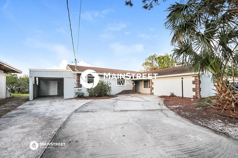 2717 Amsden Rd — Photo 1