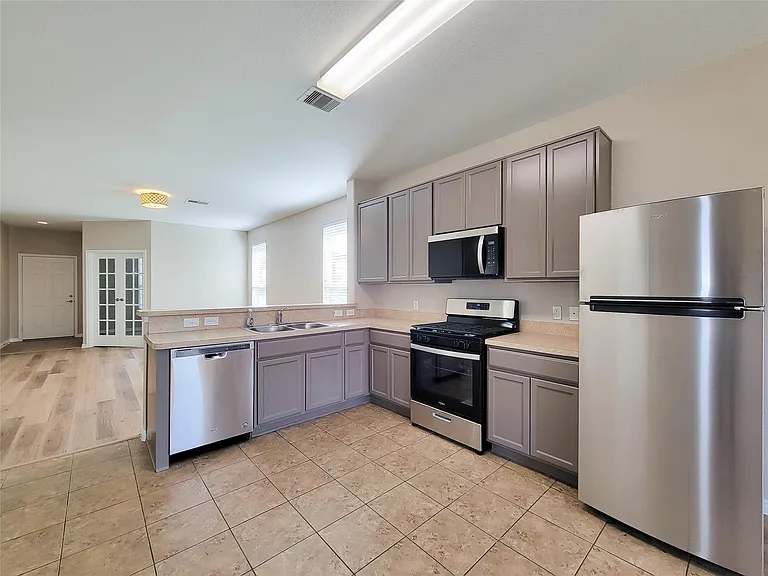6535 Dayridge Ln — Photo 18