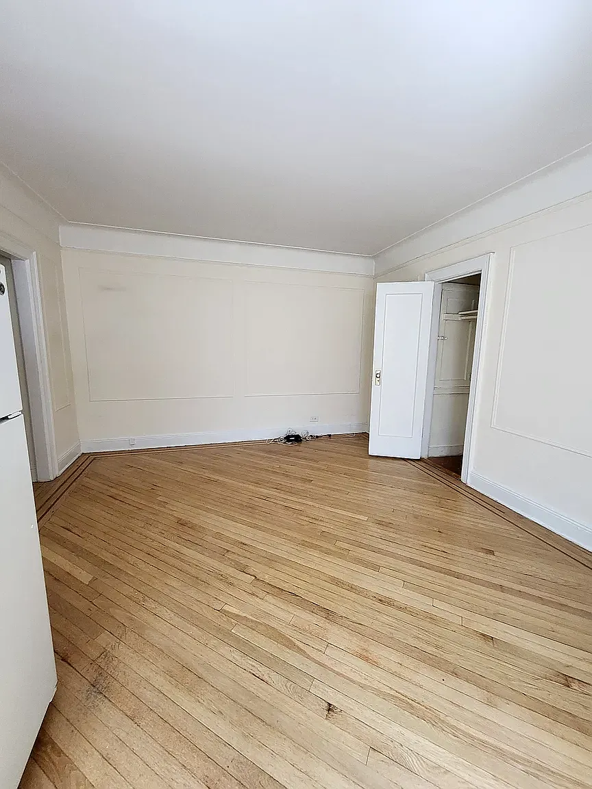 62-98 Saunders Street — Photo 3