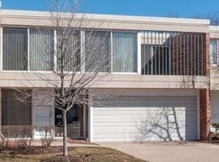 1776 Seton Rd, Northbrook, IL 60062