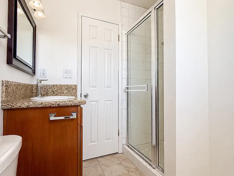 1831 Camden Ave — Photo 7