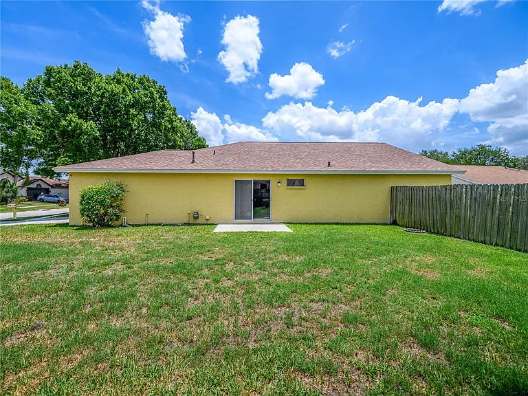 1407 Wakefield Dr — Photo 30