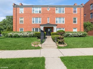 136 Ridge Ave #2, Evanston, IL 60202