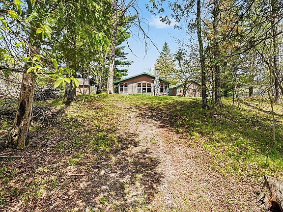 2nd image of 11435 Woodland Dr
