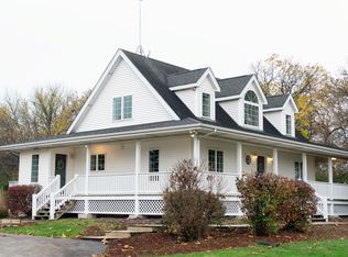 2215 E Offner Rd, Beecher, IL 60401