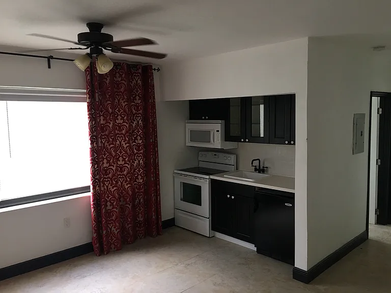 9048 Collins Ave #132 — Photo 2