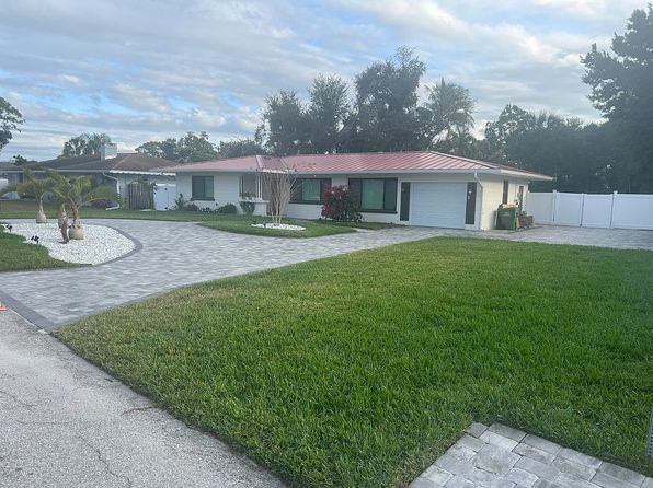 1836 Tulip Dr
