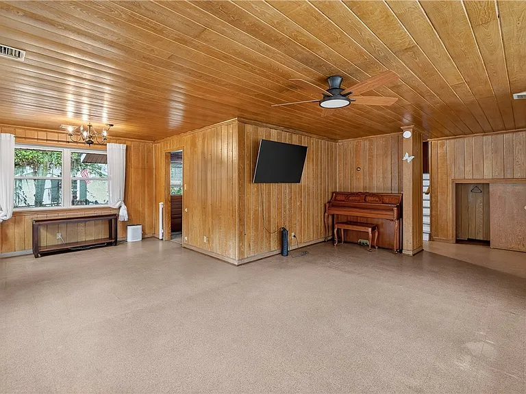 1601 Walnut Ave — Photo 15