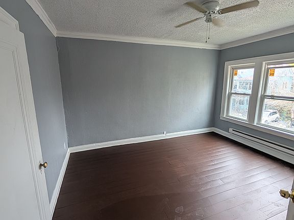 3rd image of 1890 Marloes Ave #24