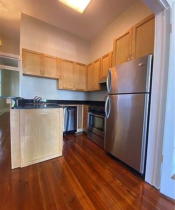 4th image of 7620 Burthe St