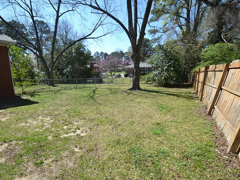 5133 Lundy Dr — Photo 28