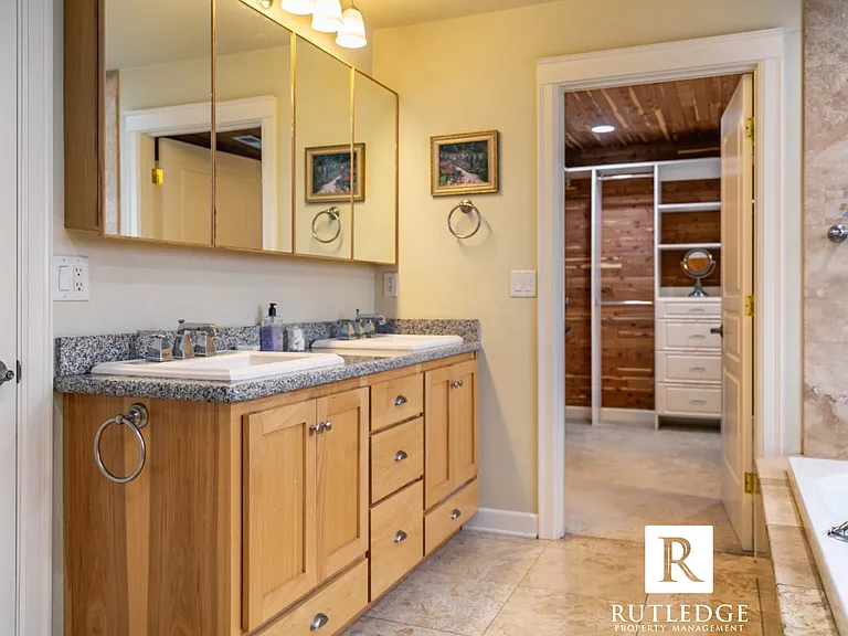 6565 Whispering Pines Ln — Photo 29