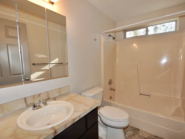 9972 N Hillview Dr — Photo 35