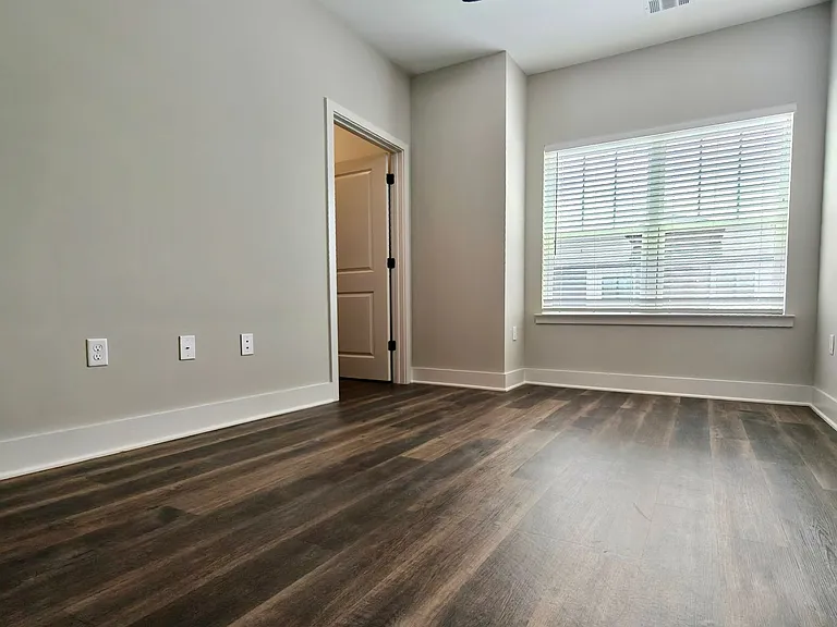 Treesort Luxury Living — Photo 57