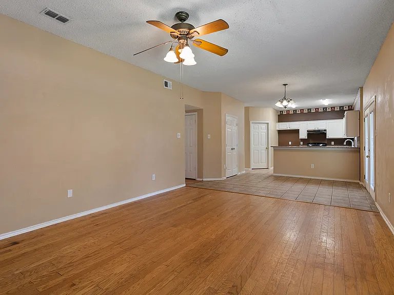 7605 Bryce Canyon Dr W — Photo 16