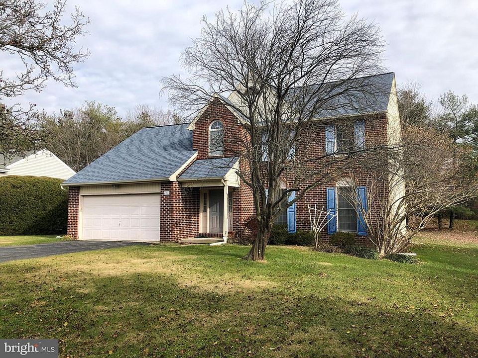 2nd image of 224 Post Oak Rd