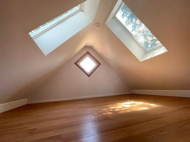 7015 N Greenwich Ave — Photo 26