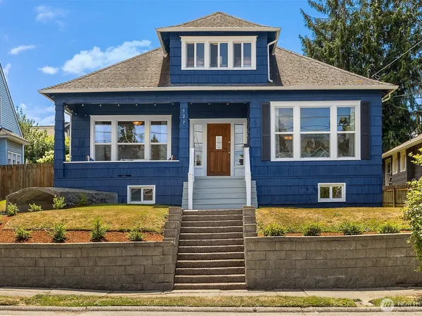 127 NE 56th Street, Seattle, WA 98105