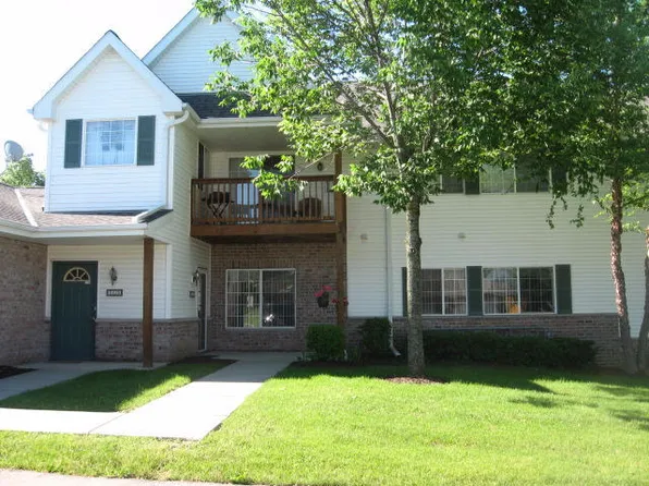 14983 W Arrowhead Ln, New Berlin, WI 53151