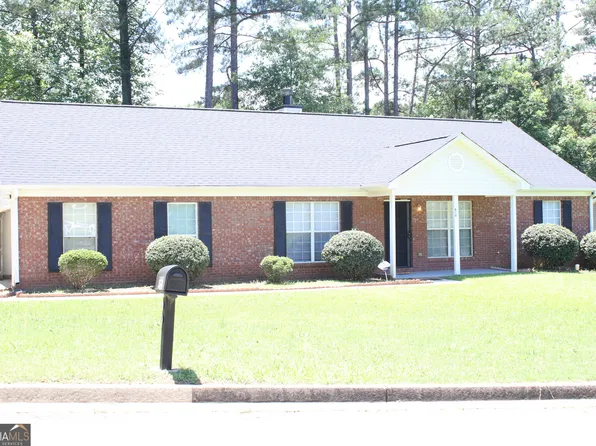 950 Foxworthy Ln, Riverdale, GA 30296