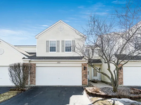 1717 Parkside Dr, Shorewood, IL 60404