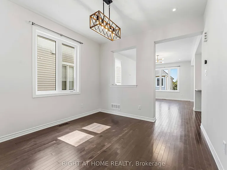 432 Meadowbreeze Dr — Photo 29