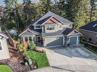 726 N 12th Ct, Ridgefield, WA 98642