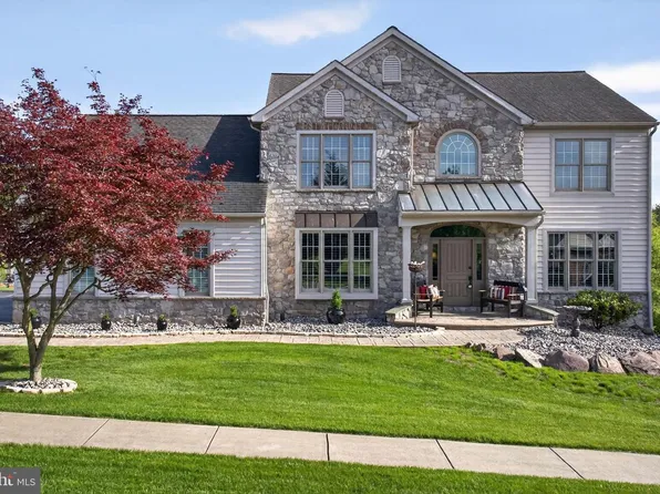 2510 Donlenik Dr, York, PA 17402