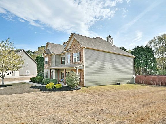 3rd image of 229 Tea Olive Pl