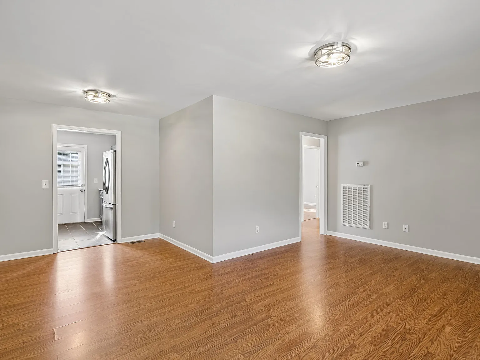 3502 McGavock Pike — Photo 4