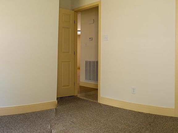 4th image of 5000 Shannon Dr