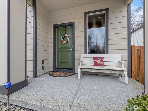 4th image of 1481 Jefferson Avenue